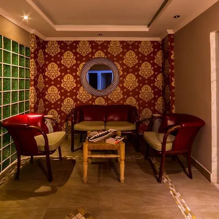 Ketenci Center Hotell